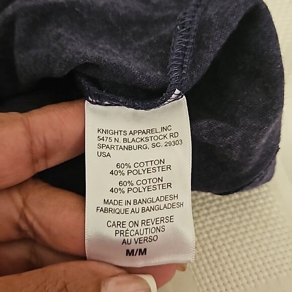 NHL Women's Hockey Logo Toronto Maple Leaf T-Shirt Navy Blue Medium - Picture 8 of 16